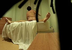 Amateur couple's naughty hotel romp