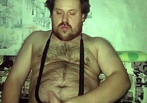 Russian stud's hardcore solo session